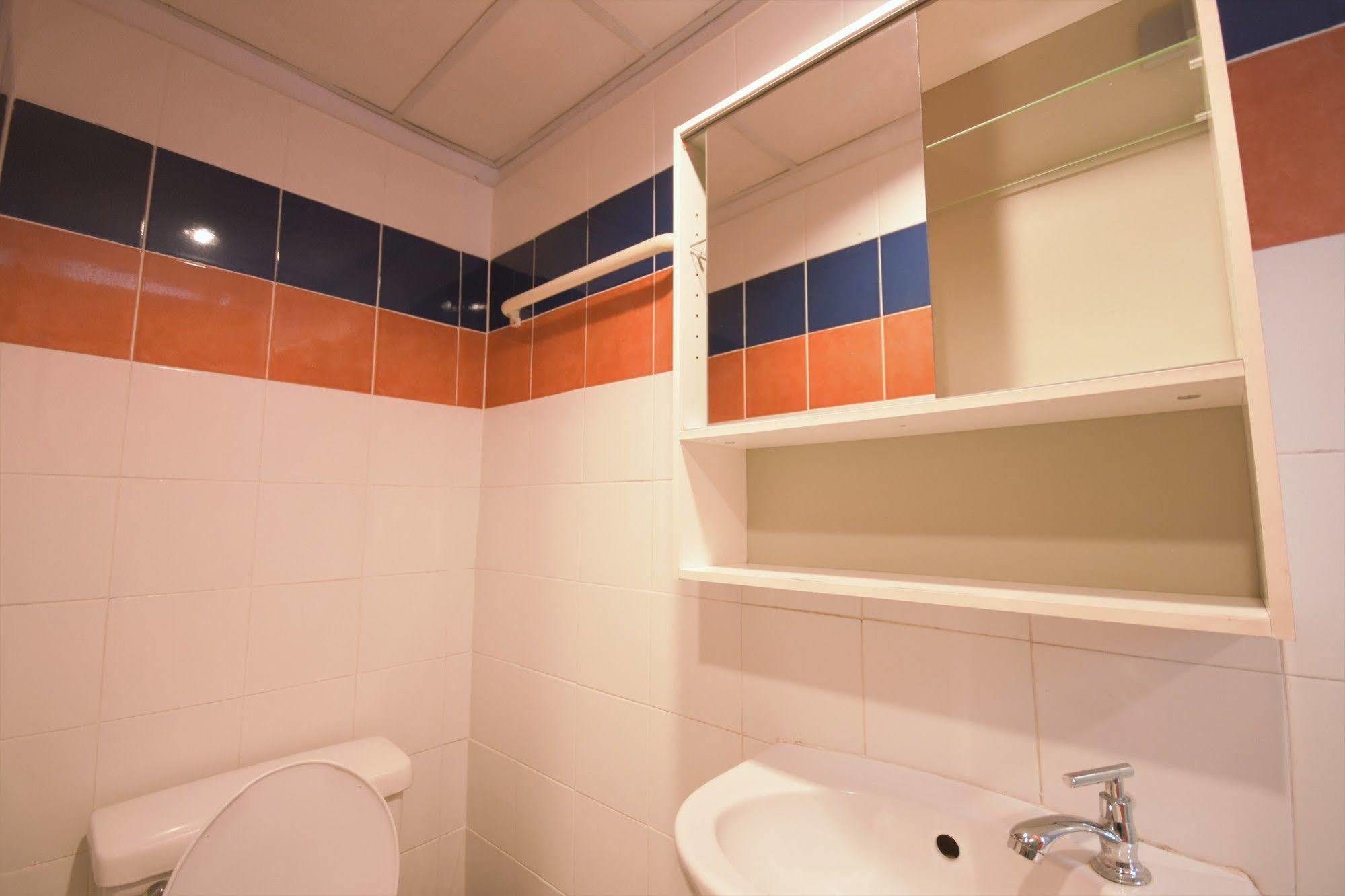 Room At Prachachuen Nonthaburi Kültér fotó